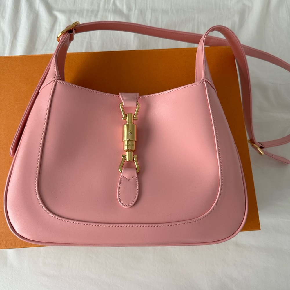Elegant Pink Leather Shoulder Bag